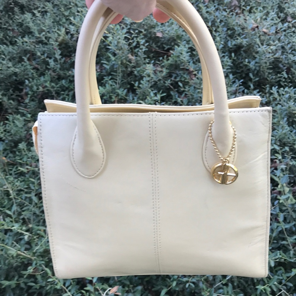 🔵Vintage Giani Bernini Handbag in Cream